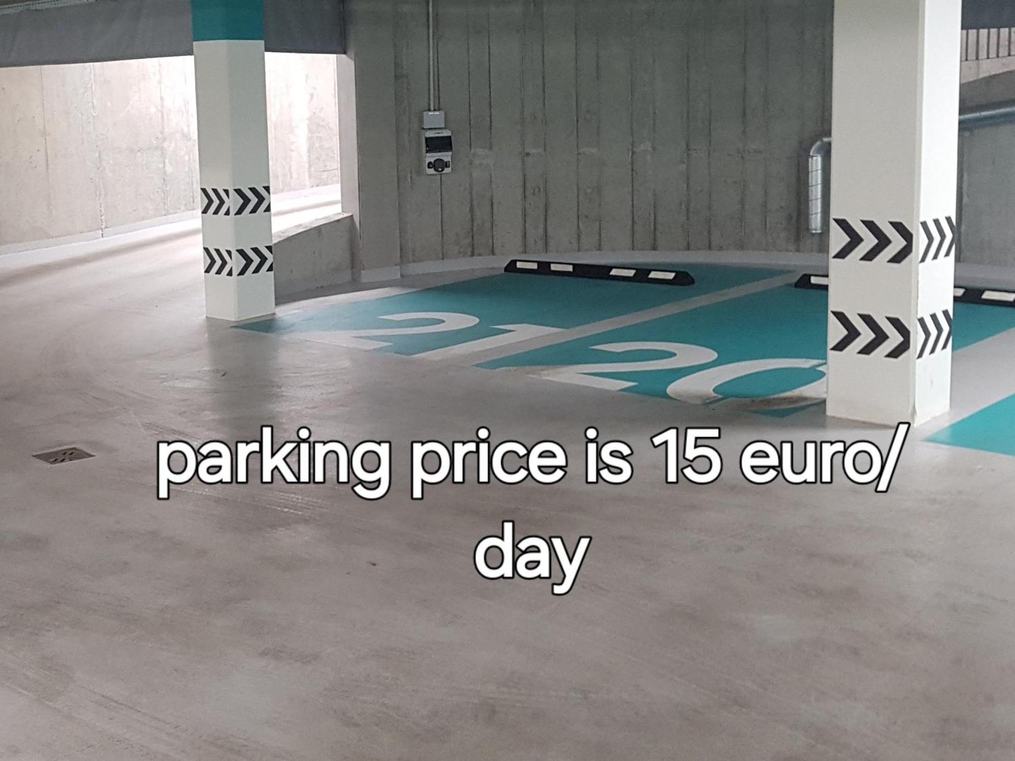 Happy Inn Laime Studio, Self Check-In-24-7, A-C, Parking-In-The-Underground-Garage Vilnius Bagian luar foto